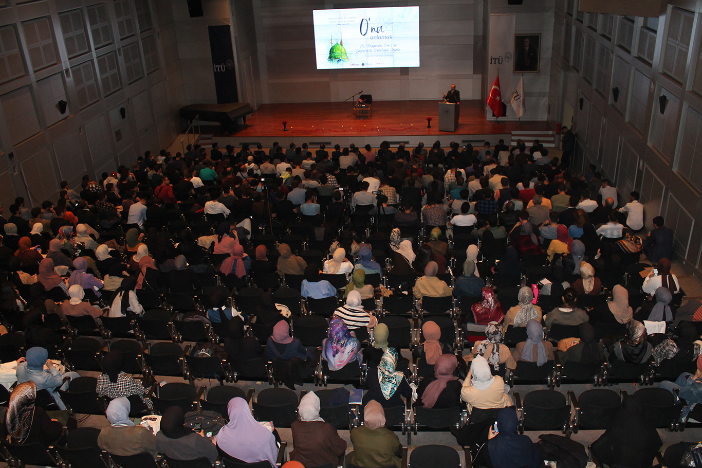 İTÜ'de Mevlid-i Nebi programı düzenlendi İTÜ'de Mevlid-i Nebi programı düzenlendi